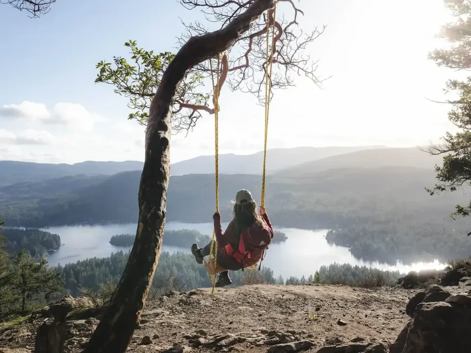 Rope swing lookout over Shawnigan Lake BC